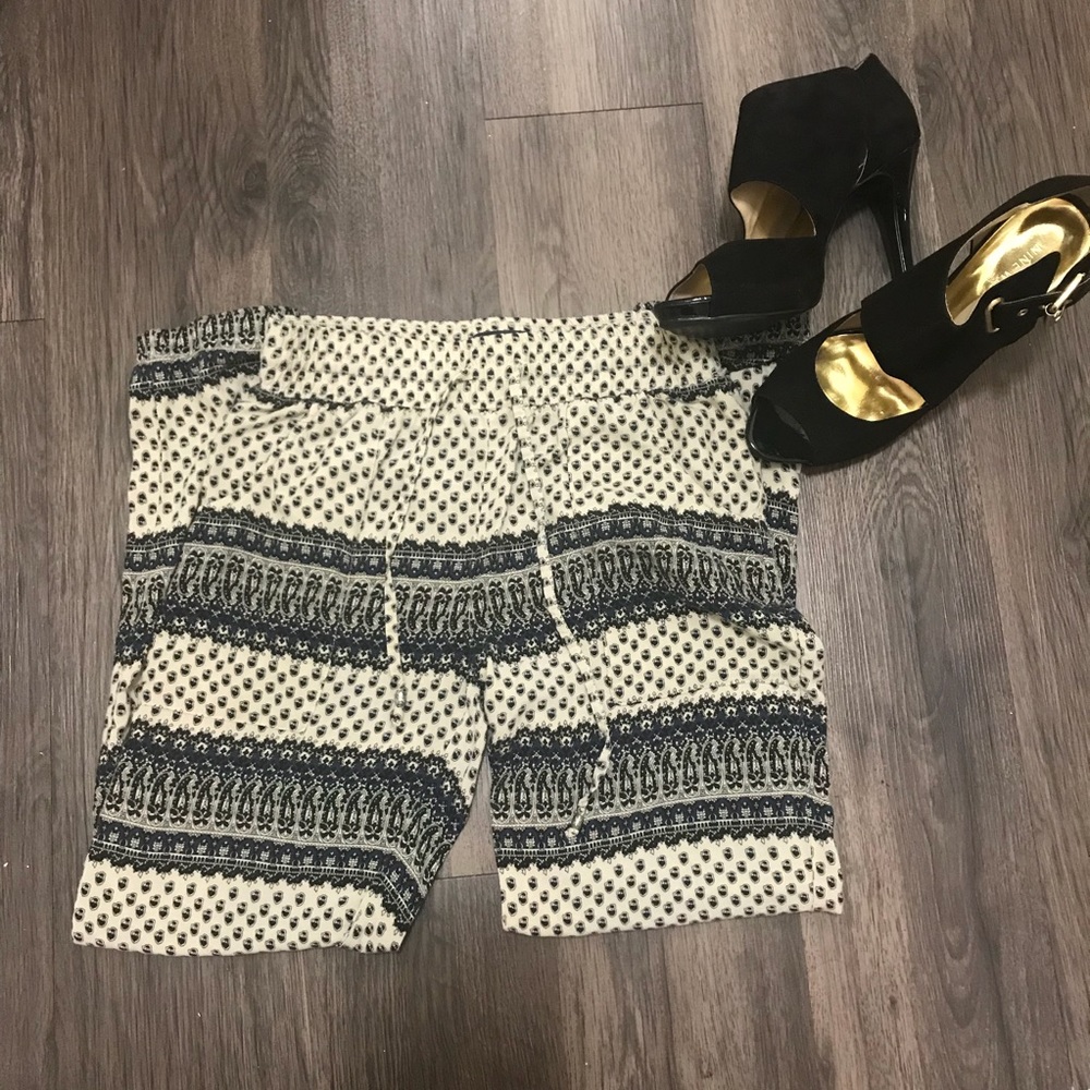American Eagle paisley print Jogger pants Sz XXS
